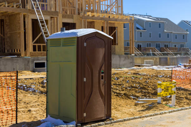 Portable Toilet Options We Offer in Fairmead, CA