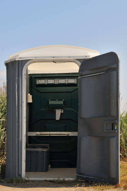 Best Porta potty rental for parties  in Fairmead, CA